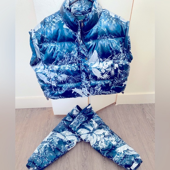 Guess woman Jacket ❤️🇨🇦 - Picture 5 of 5